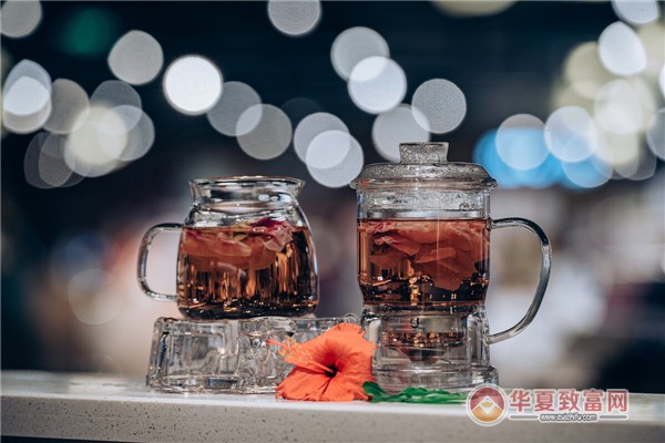 福屯儿草本茶铺加盟